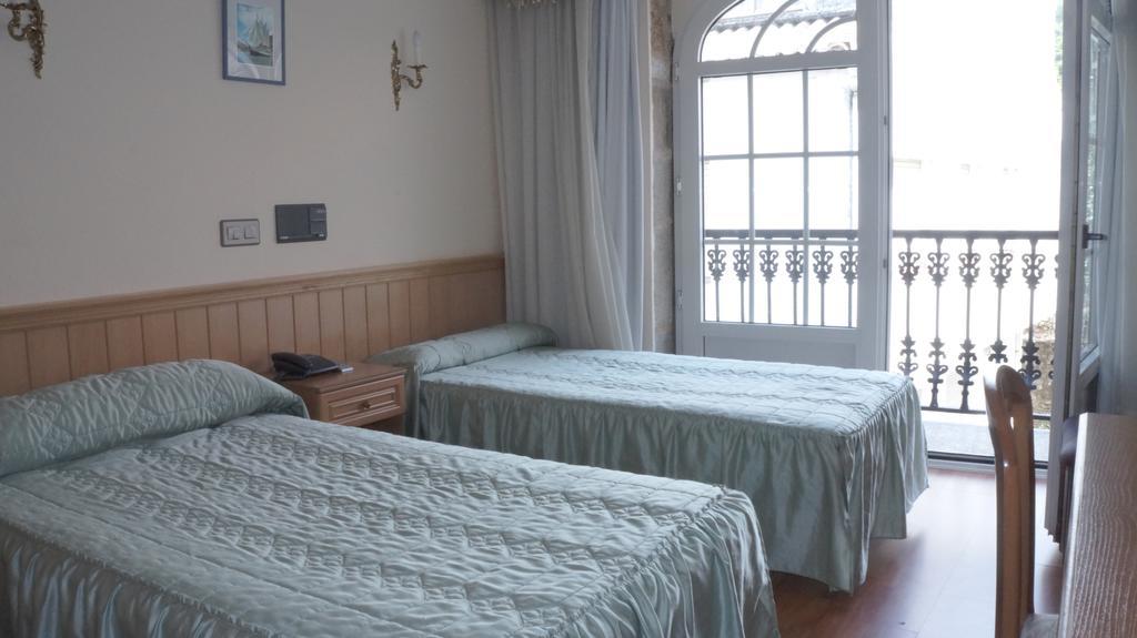 Hotel Larry Cee Zimmer foto